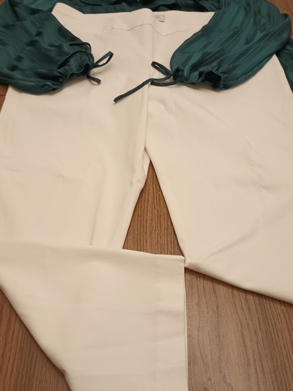 Talbots Size 14 White Pull-on Pants (NWT)